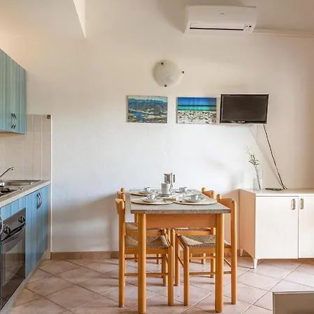 Appartement Trilo 6 *